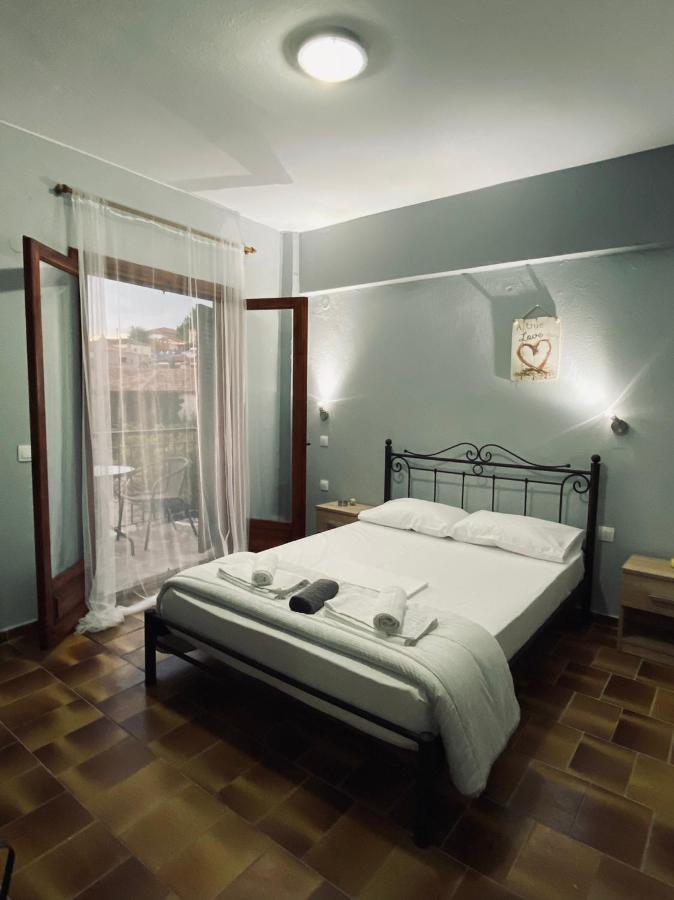 Alex2 Apartment อาฟิโตส ภายนอก รูปภาพ
